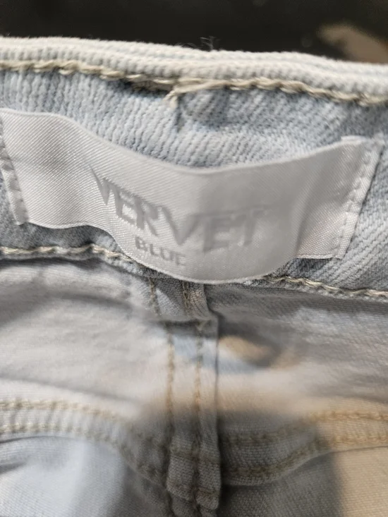 High-Rise Light Blue Wide-Leg Jeans for Women - Picture 2 of 5